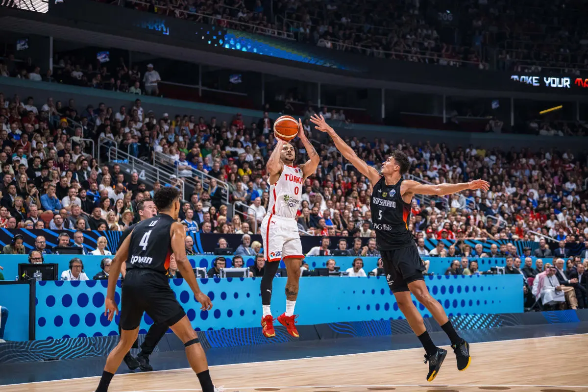 Mya, 其他方面都, 拉金总共出 Mya, 其他方面都, 拉金总共出